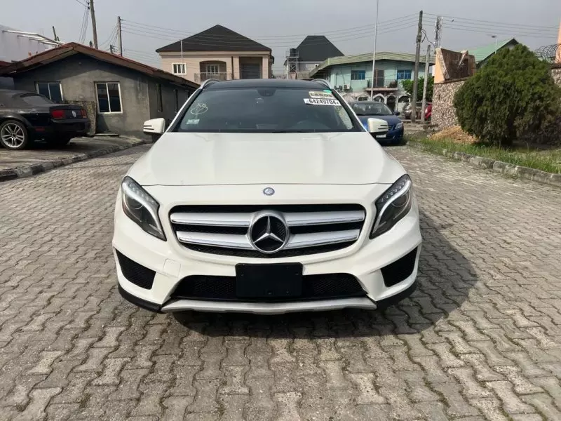 Mercedes-Benz GLA 250   - 2015