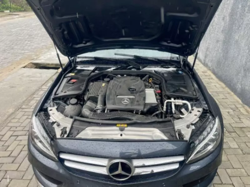 Mercedes-Benz C 300   - 2015