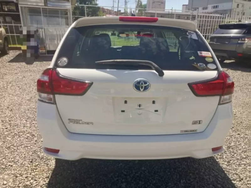 Toyota Fielder    - 2017