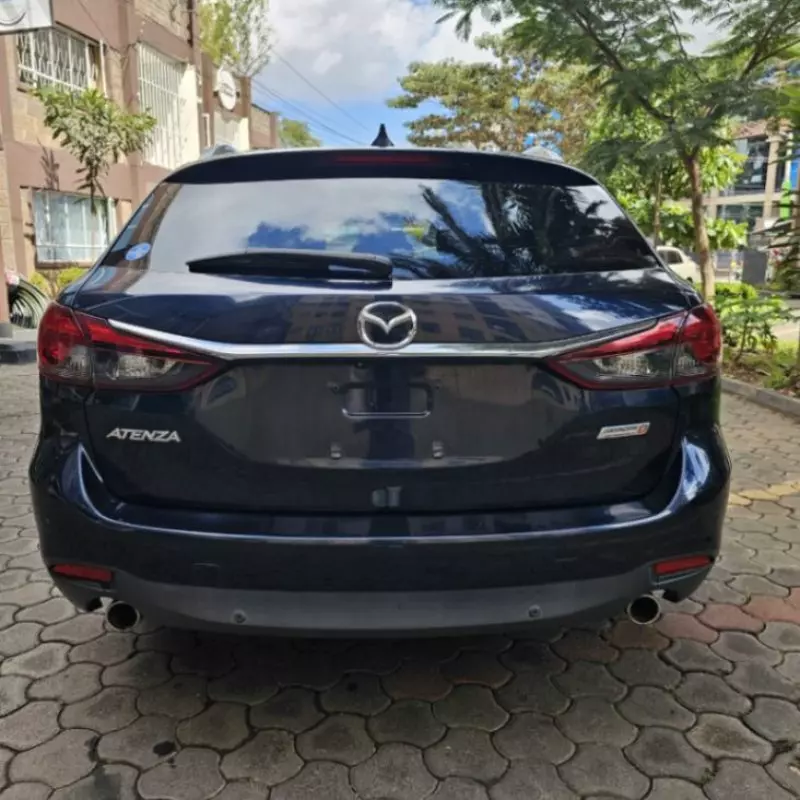 Mazda Atenza    - 2017