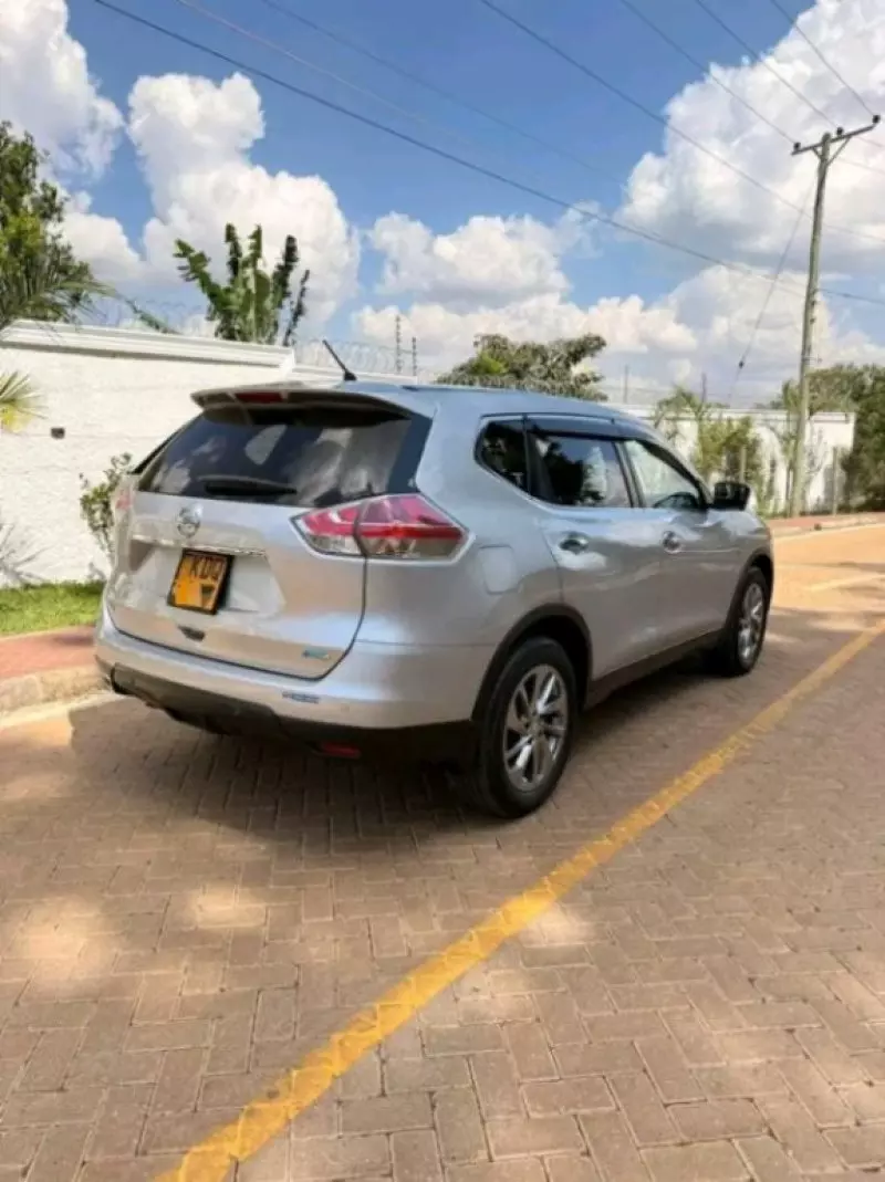 Nissan X-Trail   - 2017