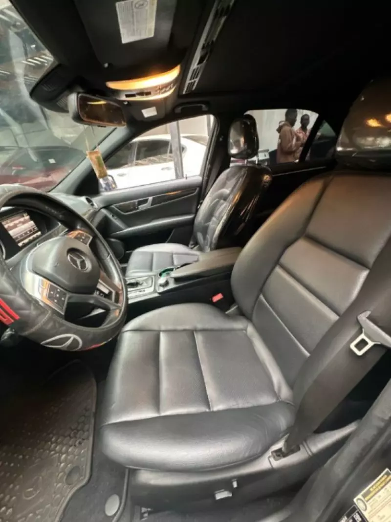 Mercedes-Benz C 300   - 2013