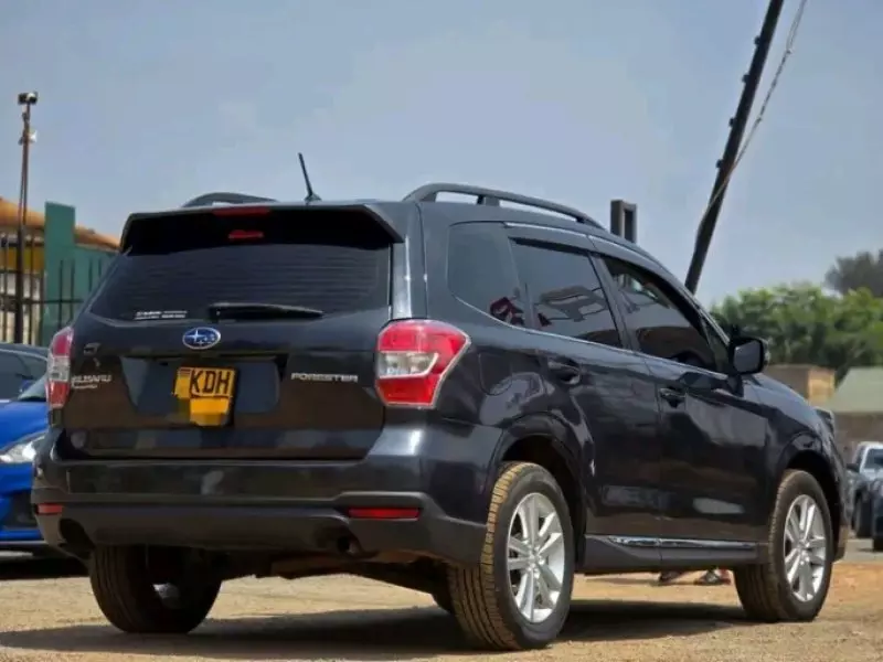 Subaru Forester   - 2017