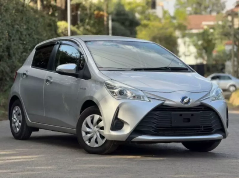 Toyota Vitz   - 2018