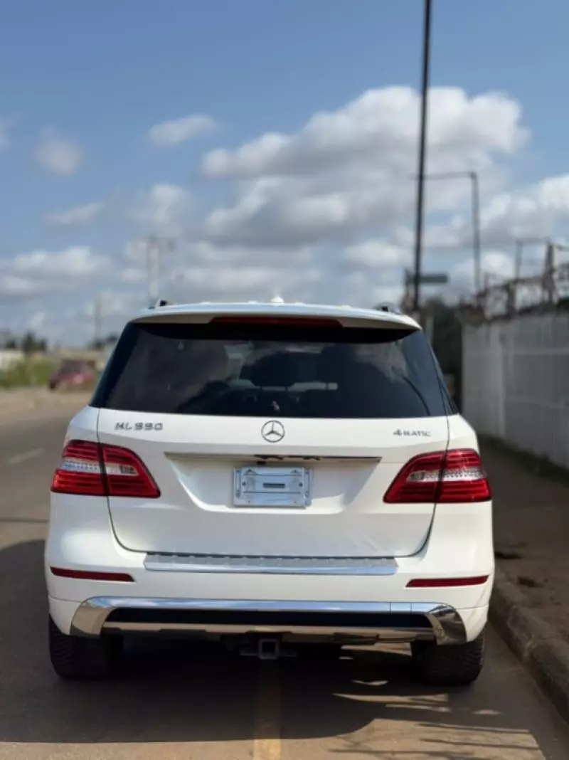 Mercedes-Benz ML 550   - 2014