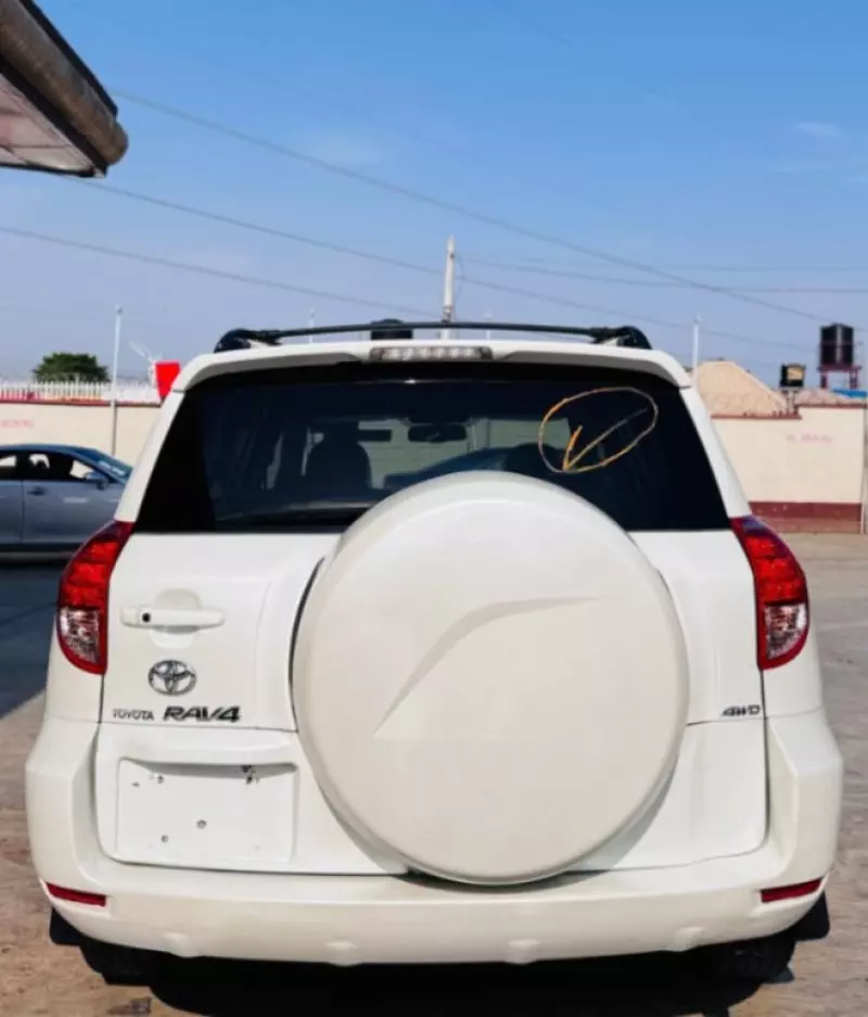 Toyota RAV4   - 2008