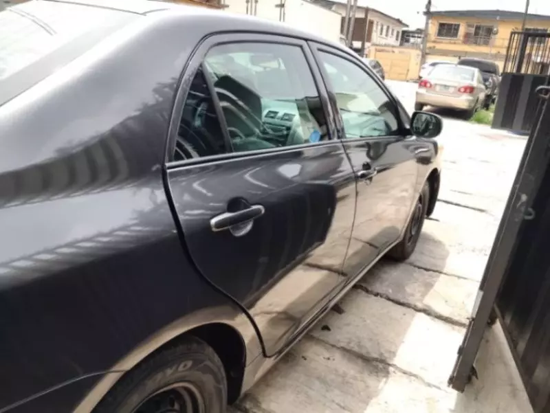 Toyota Corolla   - 2011