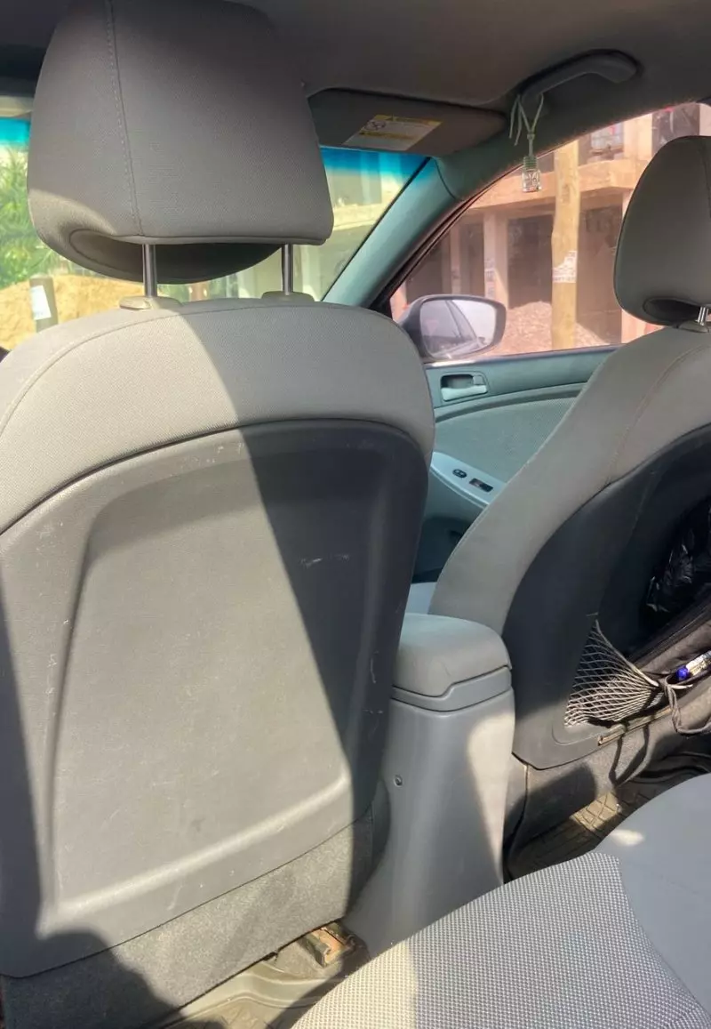 Hyundai Accent   - 2013