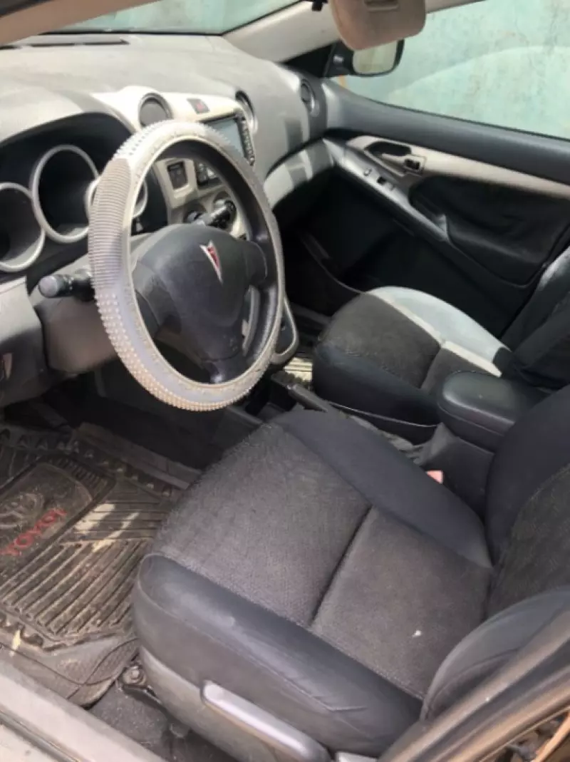 Pontiac Vibe   - 2010