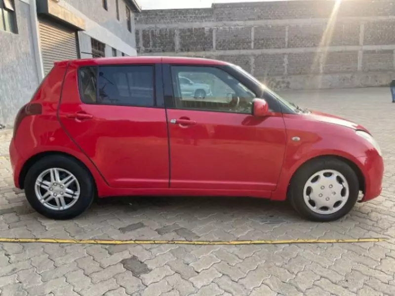 SUZUKI Swift RS   - 2005