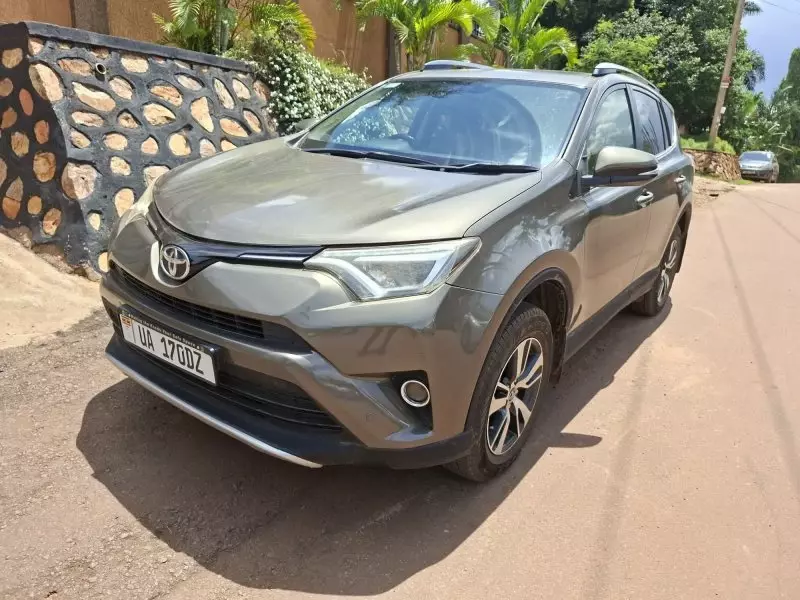 Toyota RAV 4   - 2018