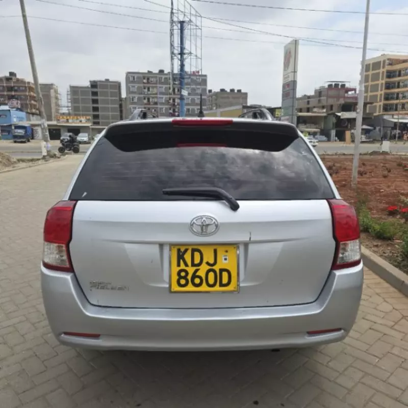 Toyota Fielder    - 2015