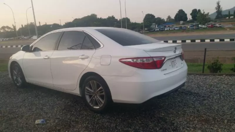 Toyota Camry   - 2015