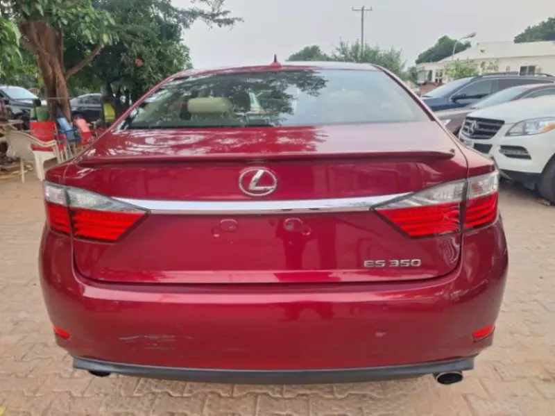 Lexus ES 350   - 2013