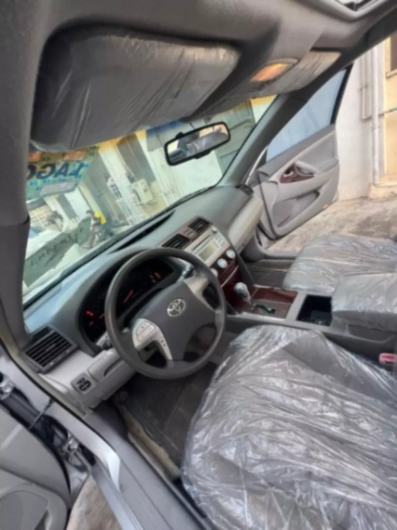 Toyota Camry   - 2008