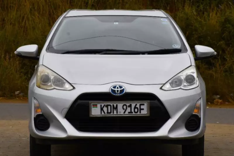 Toyota Aqua   - 2016