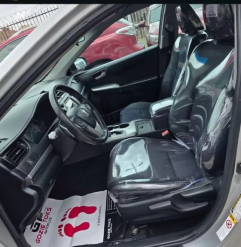 Toyota camry   - 2013