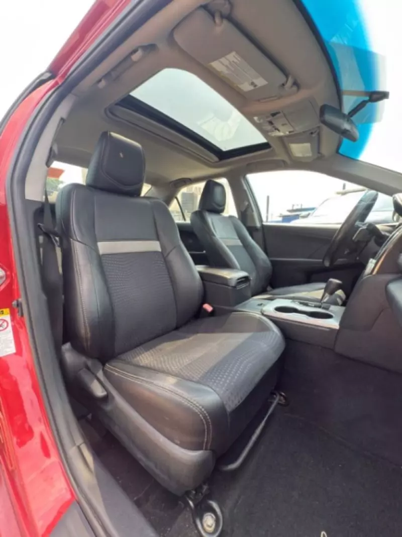 Toyota Camry   - 2012