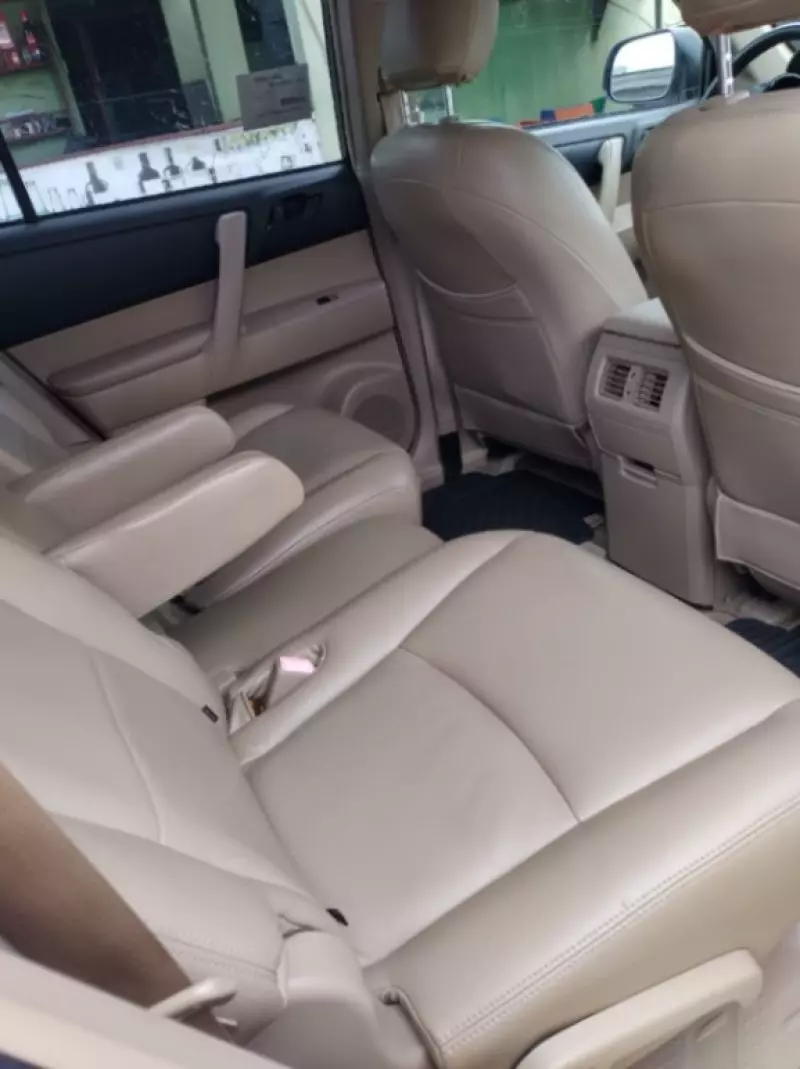 Toyota Highlander   - 2009