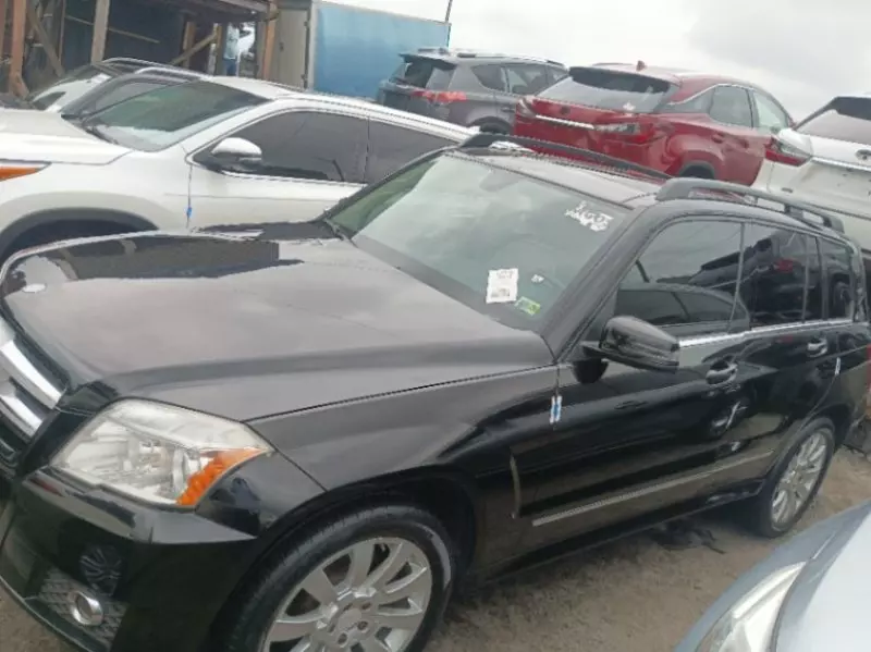 Mercedes-Benz GLK 350   - 2011