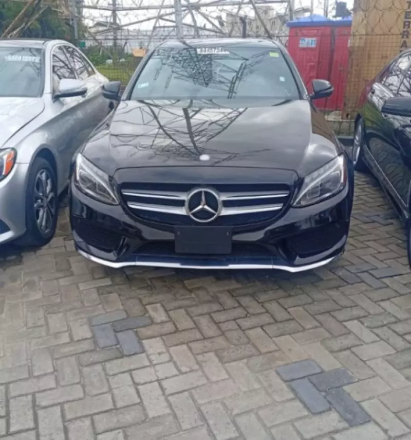 Mercedes-Benz C 300   - 2016