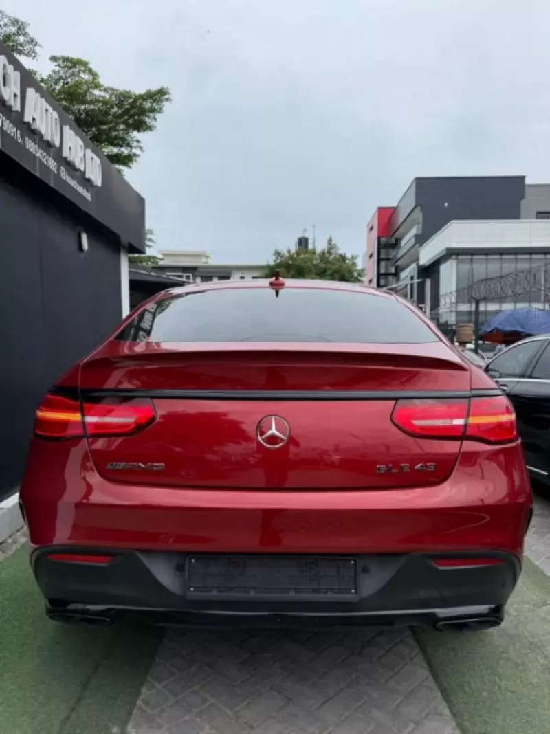 Mercedes-Benz GLE 43 AMG   - 2016