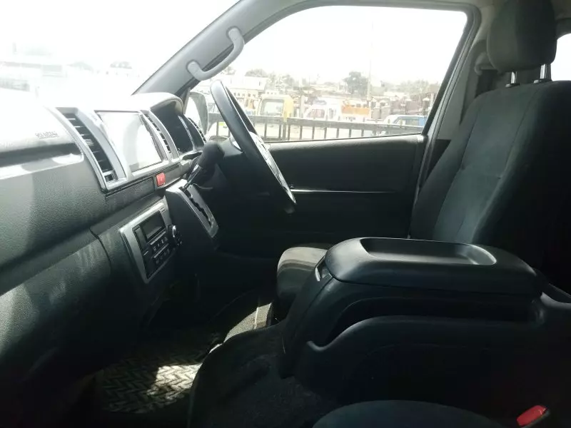 Toyota Hiace   - 2012