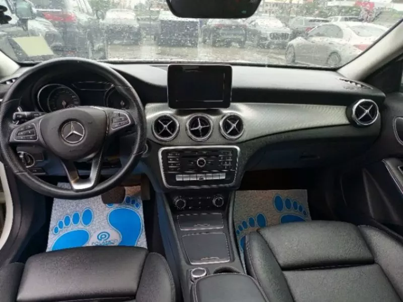 Mercedes-Benz GLA 200   - 2020