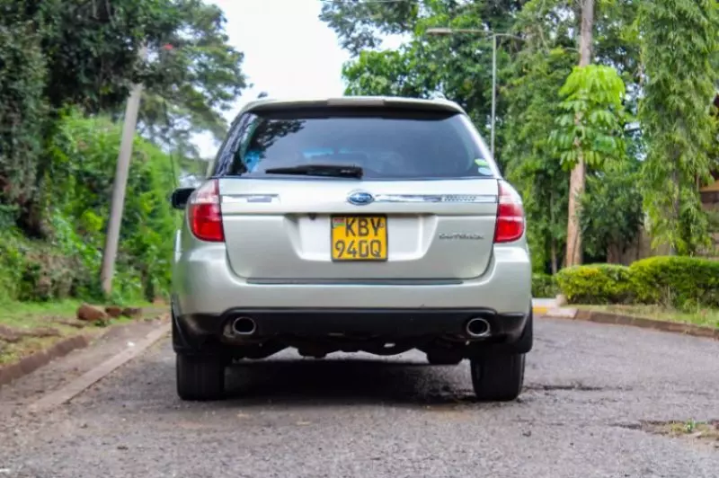 Subaru Outback   - 2008