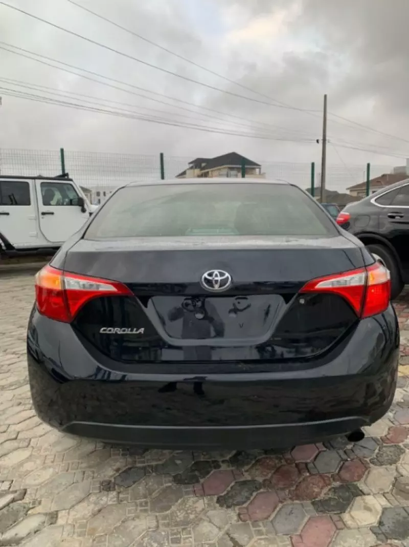 Toyota Corolla   - 2015