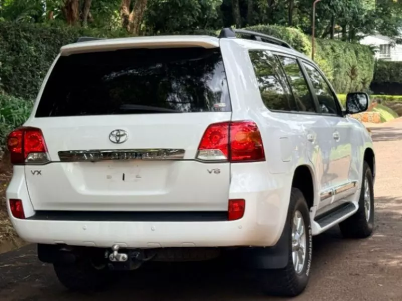 Toyota Land Cruiser VX