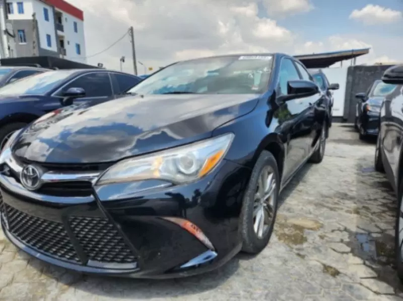 Toyota Camry   - 2017