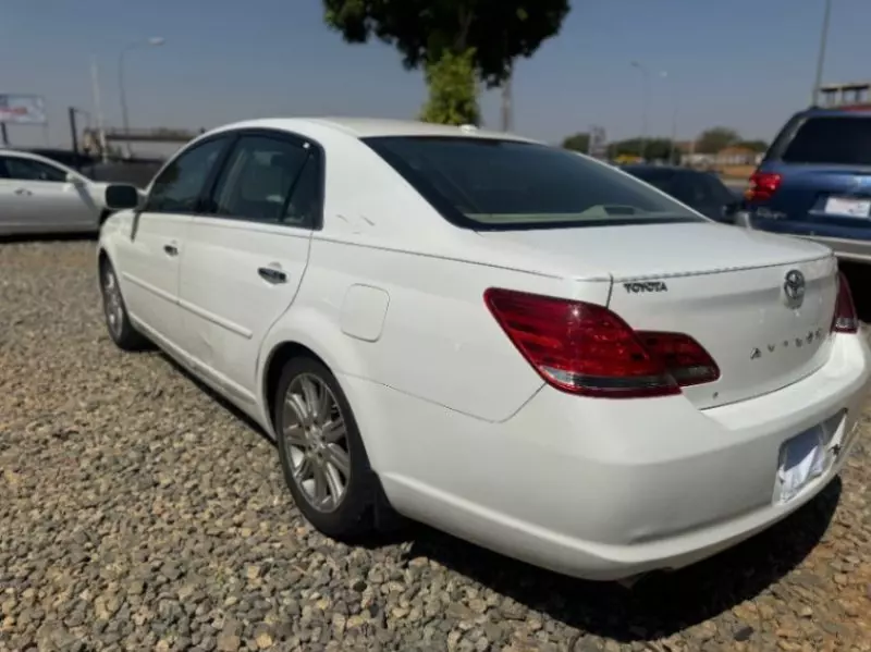 Toyota Avalon