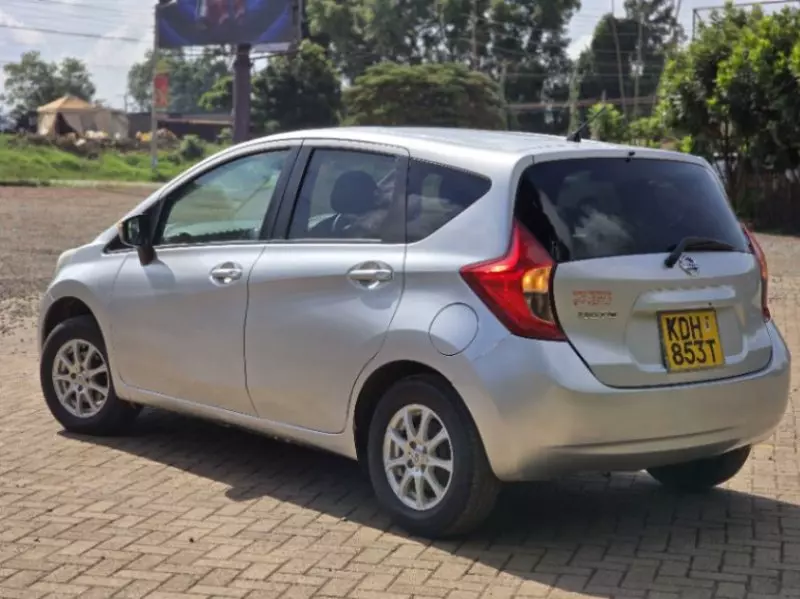 Nissan Note   - 2015