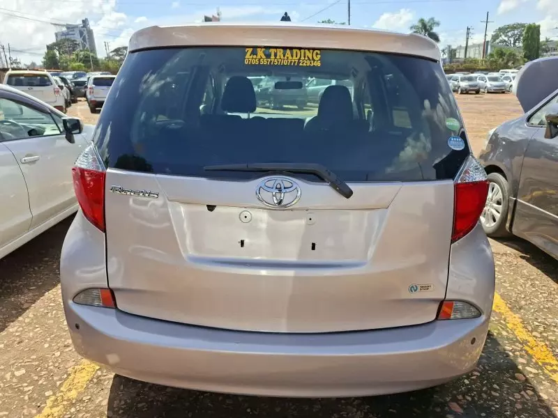 Toyota Ractis   - 2012