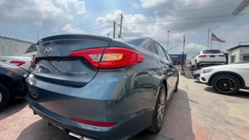 Hyundai Sonata - 2015