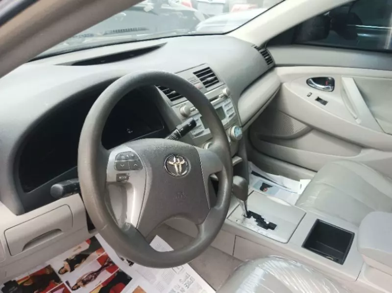 Toyota Camry   - 2006