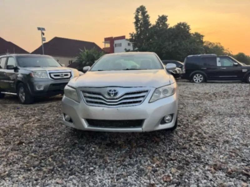 Toyota Camry   - 2007