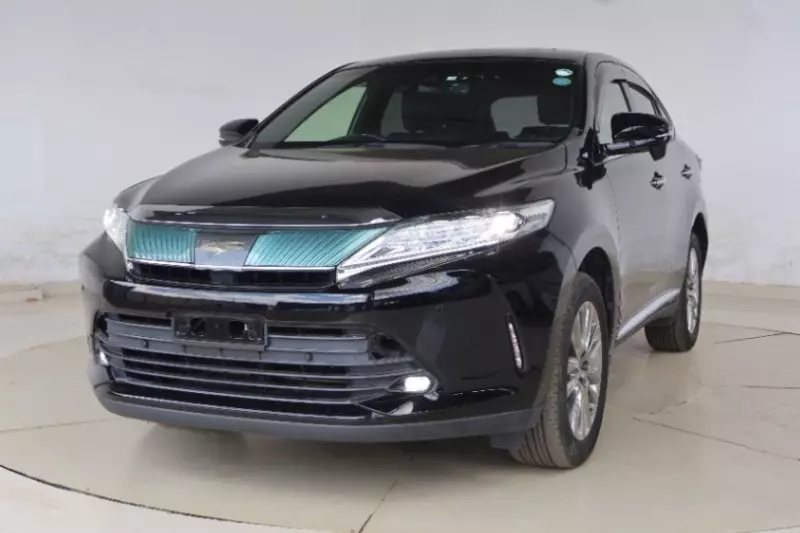Toyota Harrier   - 2018