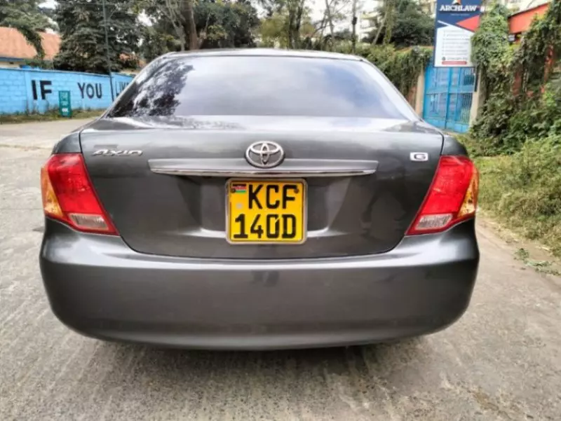 Toyota Axio    - 2009
