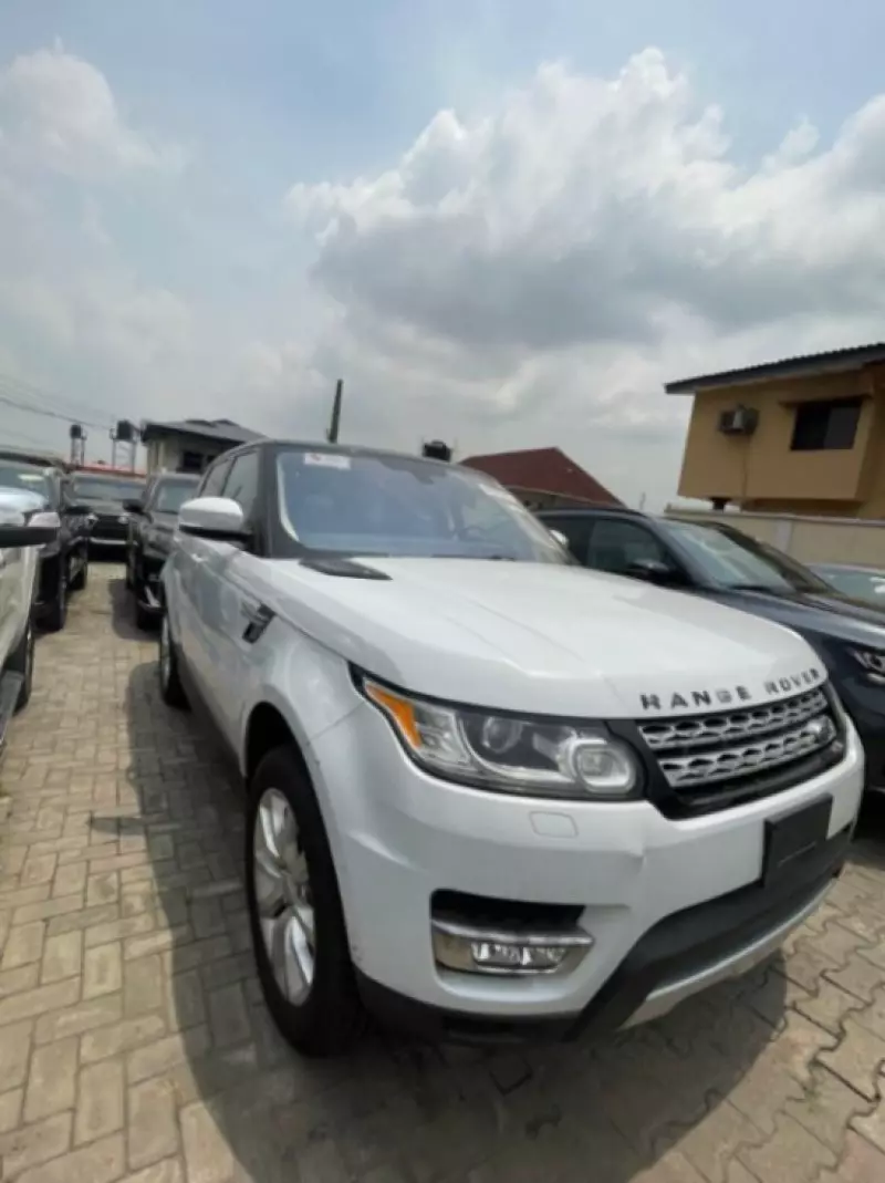 Land Rover Range Rover Sport   - 2016