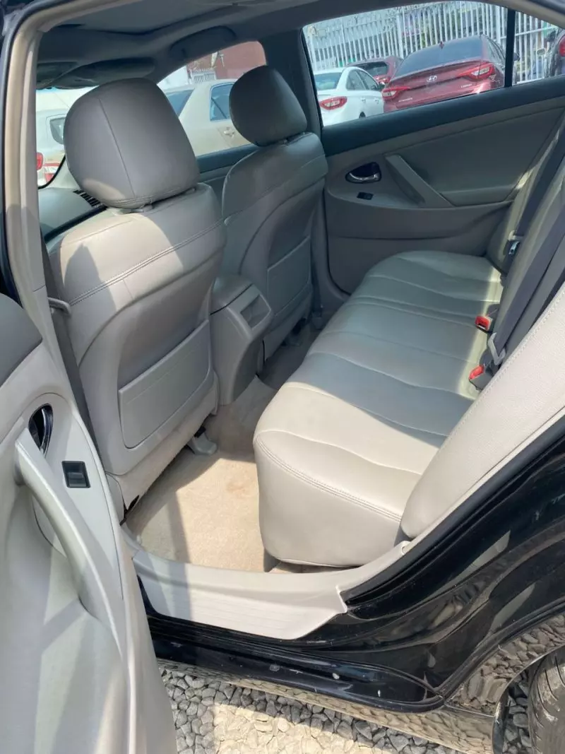 Toyota Camry   - 2008