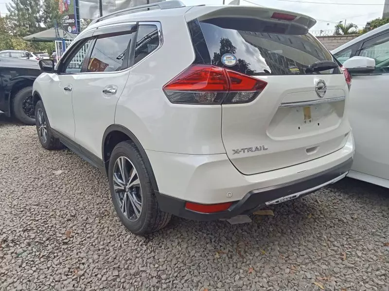 Nissan X-Trail   - 2018