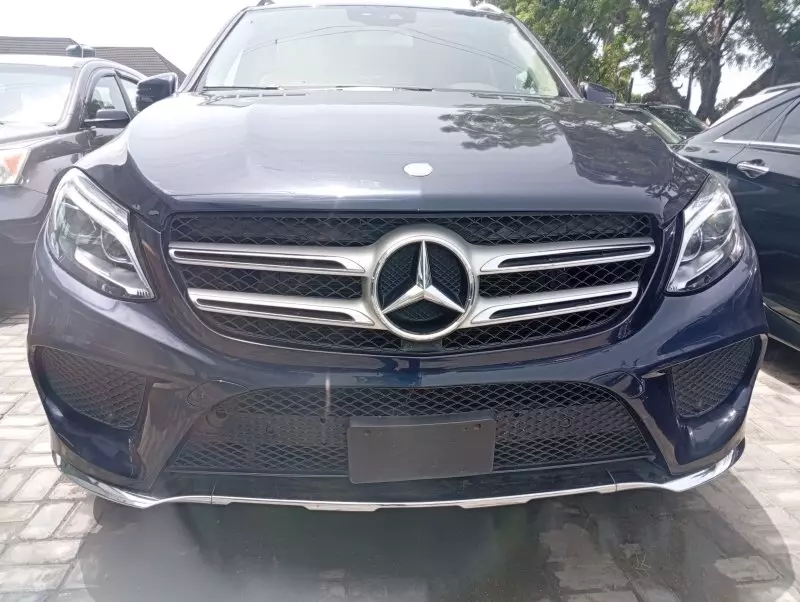 Mercedes-Benz GLE 350   - 2016