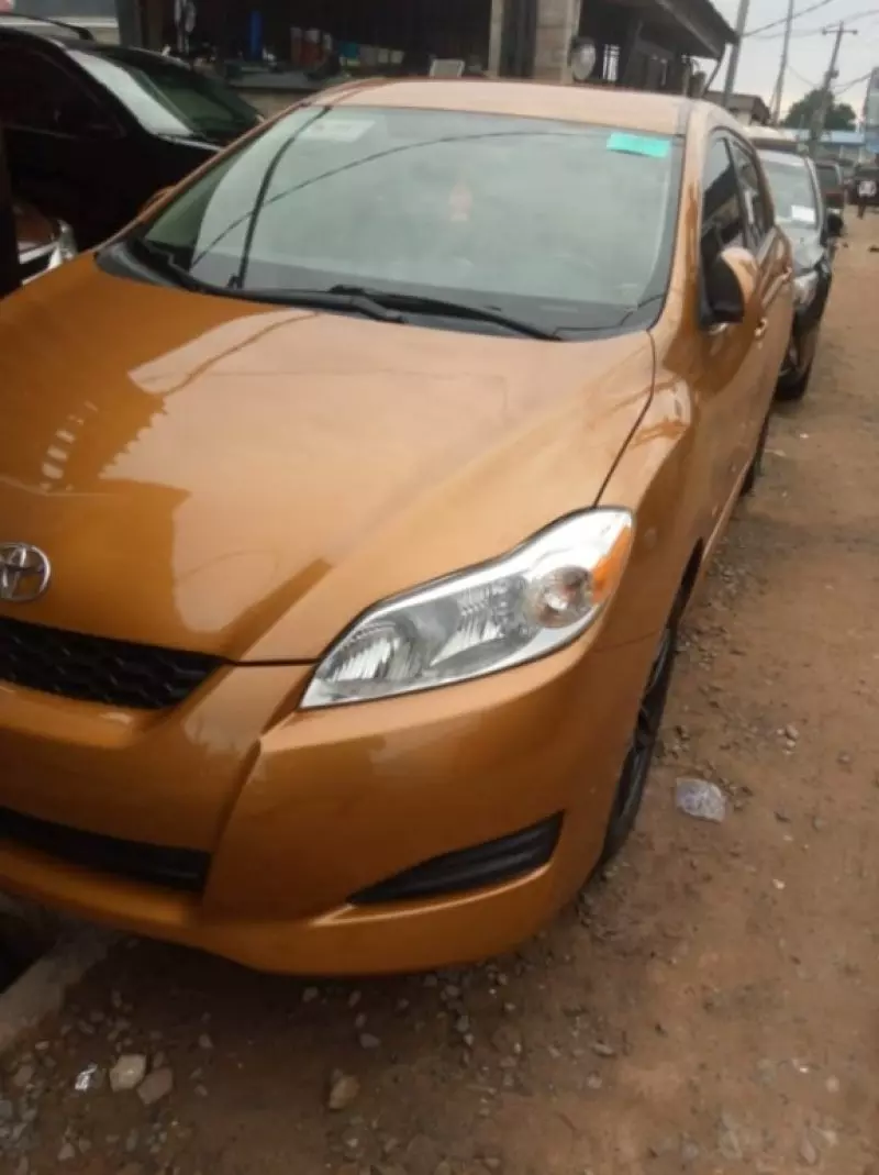 Toyota Corolla Matrix   - 2010