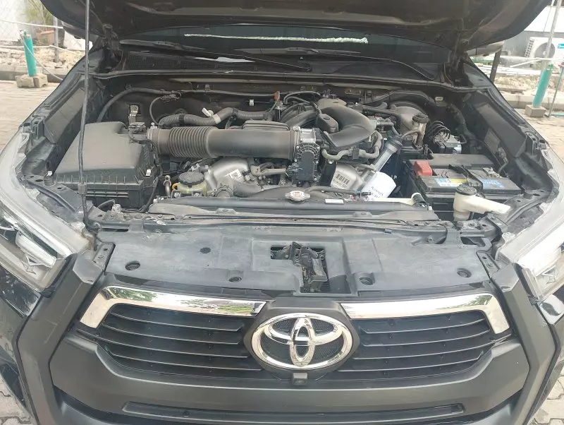 Toyota Hilux   - 2022