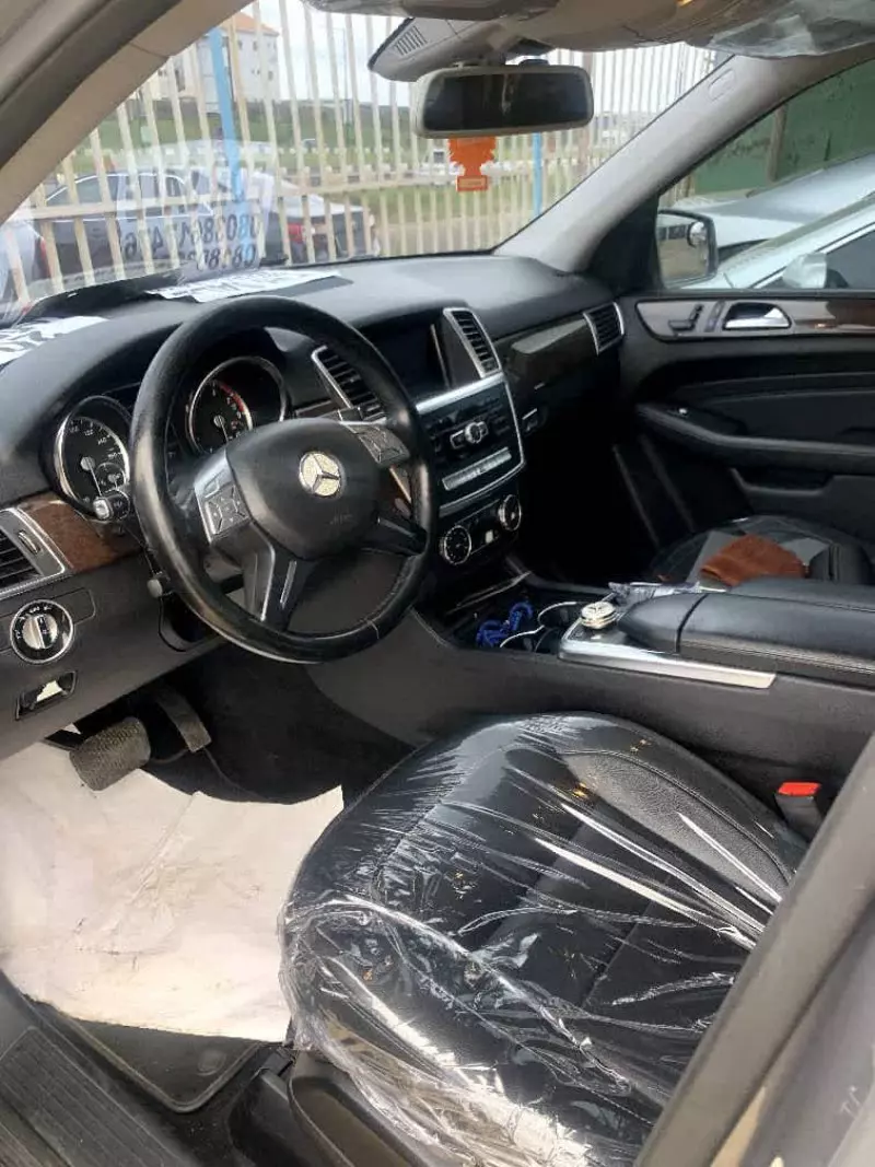 Mercedes-Benz ML 350   - 2013
