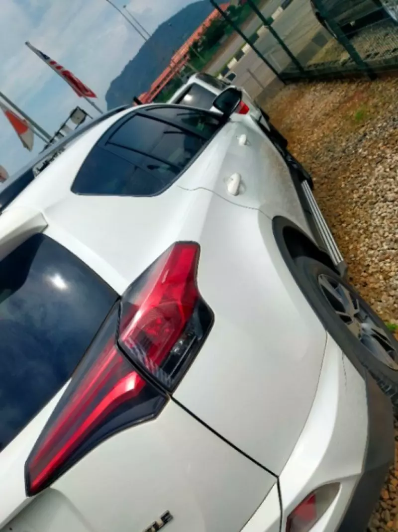 Toyota RAV 4   - 2017