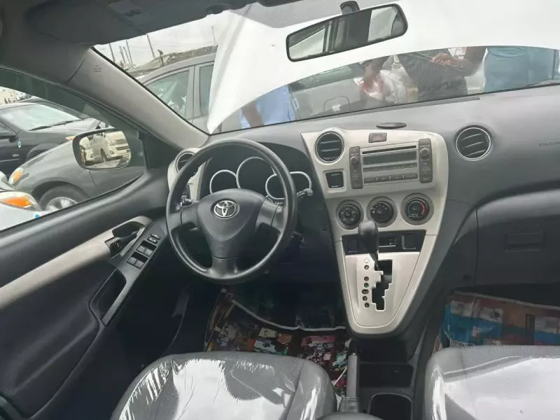 Toyota Matrix   - 2010