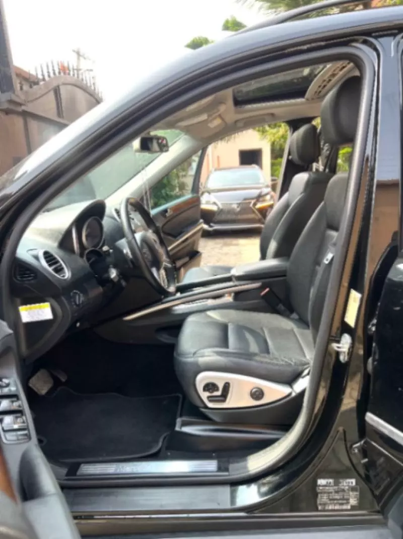 Mercedes-Benz M-Class - 2011